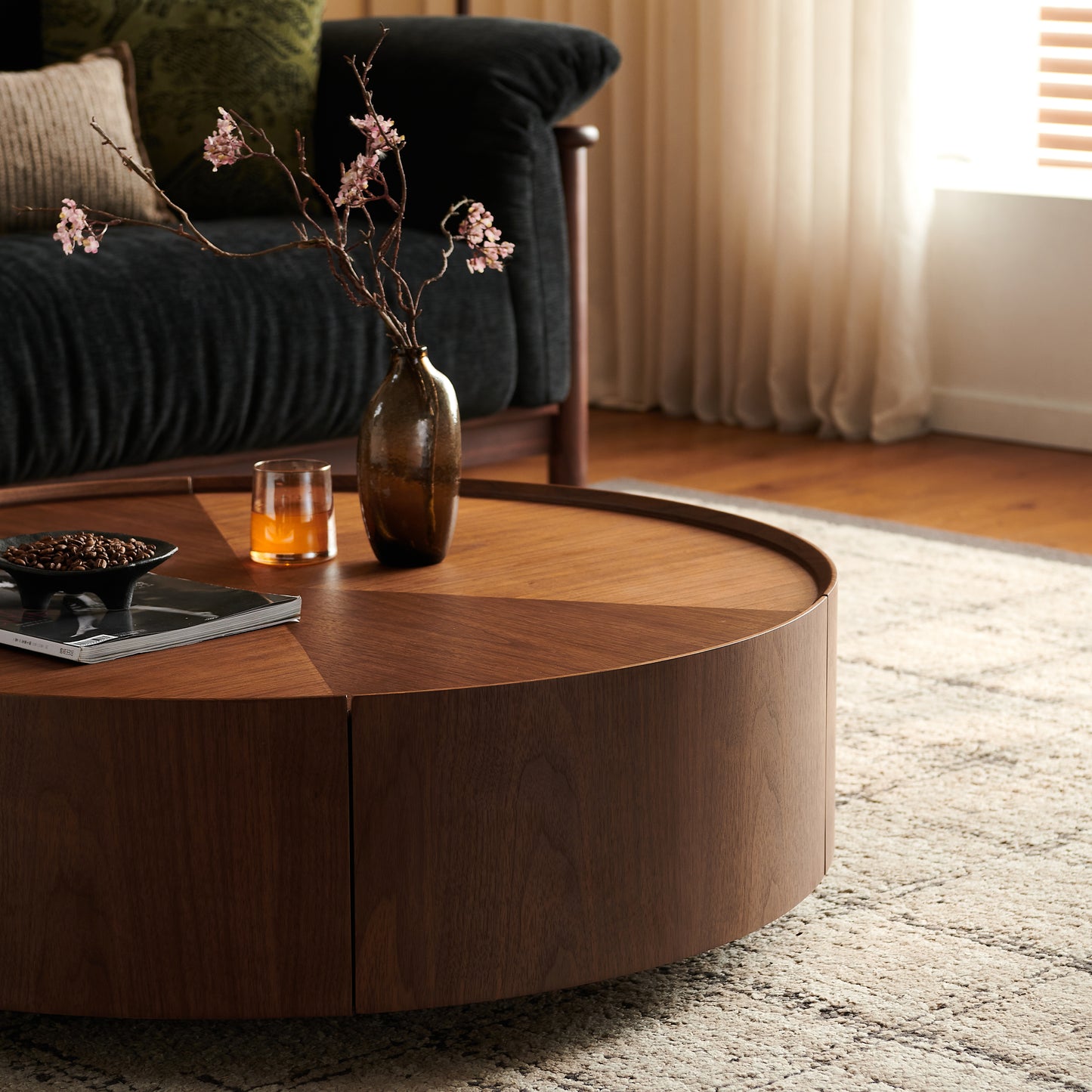 39.3-inch Coffee Tables, Circular Walnut Design, Suitable For Living Rooms, Walnut Material, Suitable For Bedrooms, Living Rooms, And Offices