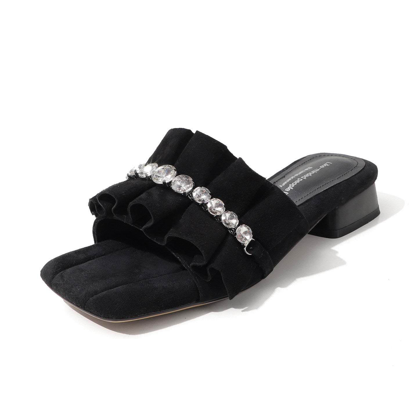 Stylish Silver Leather Pleated Slide Sandals With A Resort Vibe