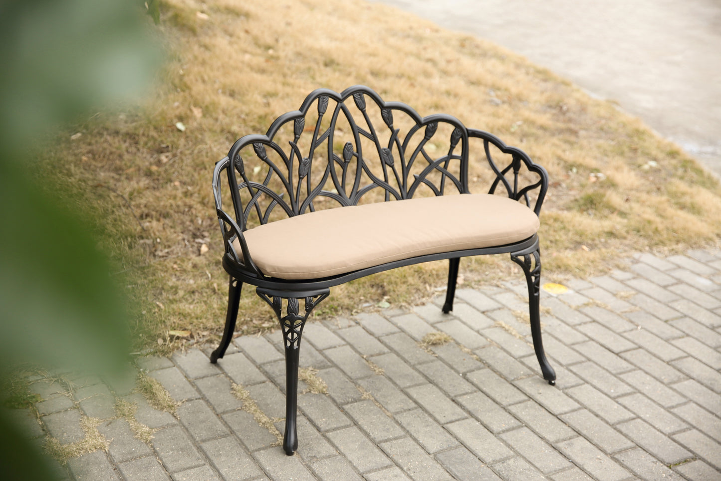 Tulip Patio Garden Bench Metal Park Bench Cast Aluminum Outdoor Furniture With Floral Rose For Patio Park,Lawn,YardBlack Withe Cushion